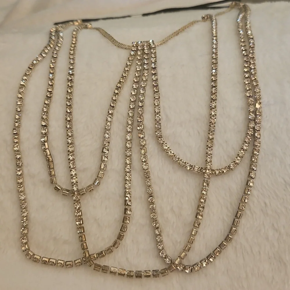 3/$30 Silver Rhinestone Layered Festoon Semi-elastic Body Thigh Festival Chain